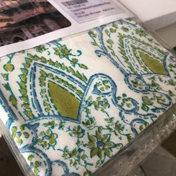 Tarrani Peacock decorative pillow case - Picture 6 of 6